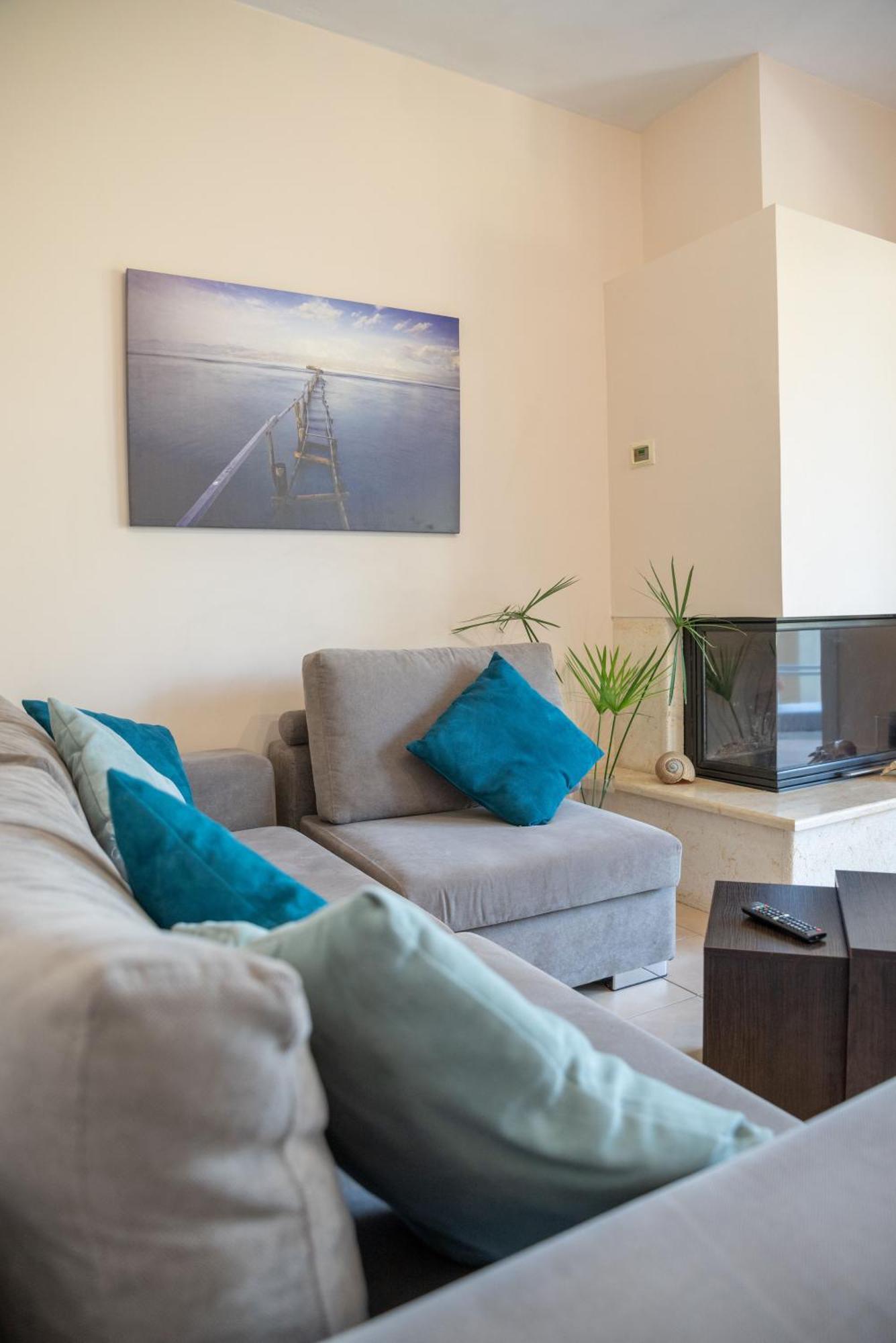 Solari Hill Maisonette Two Private Parking Alepou Exteriér fotografie